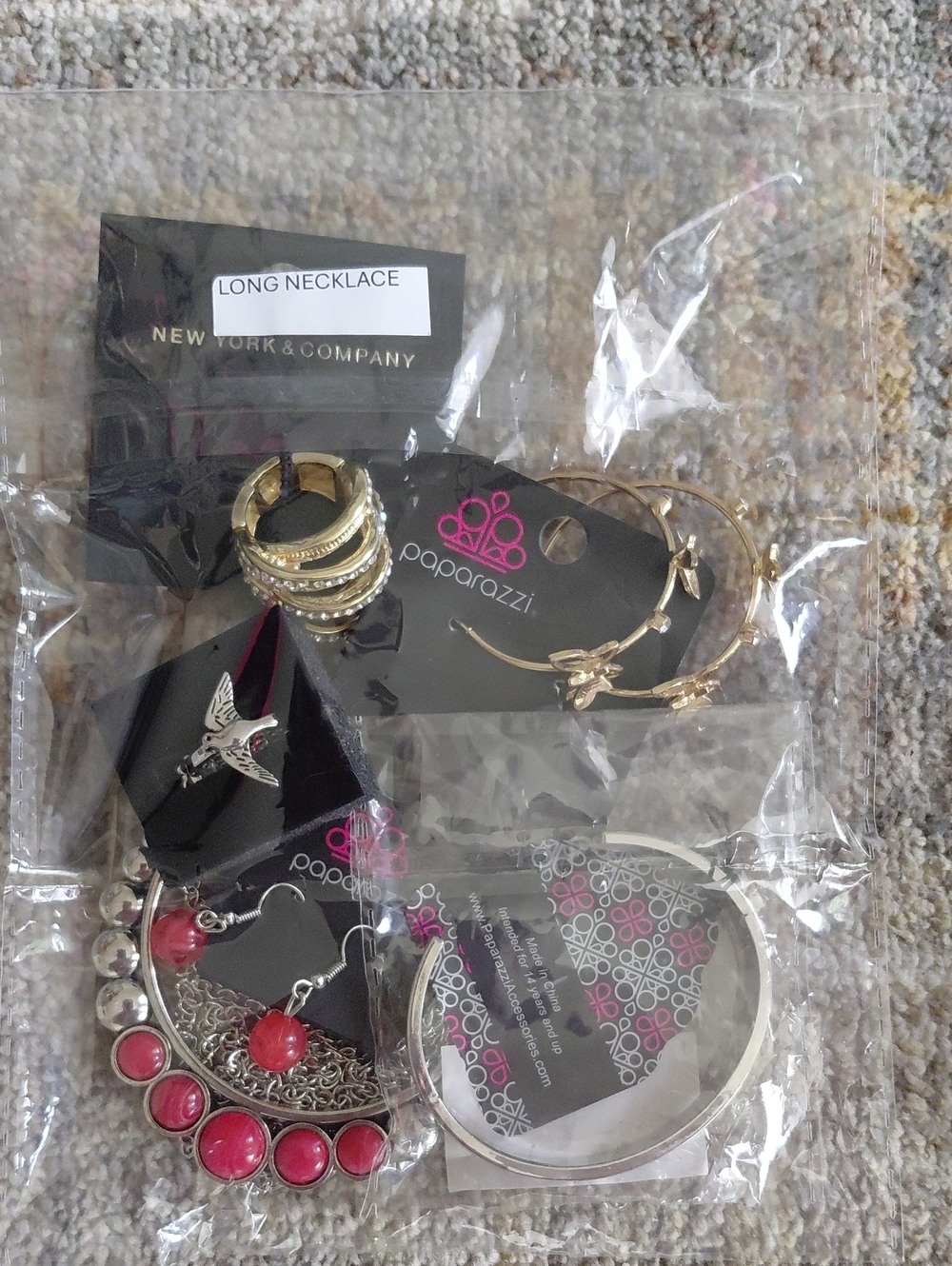 Paparazzi Jewlery Bundle With New York And Company Ring